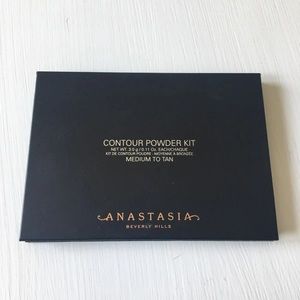 Anastasia Beverly Hills Powder Contour Kit